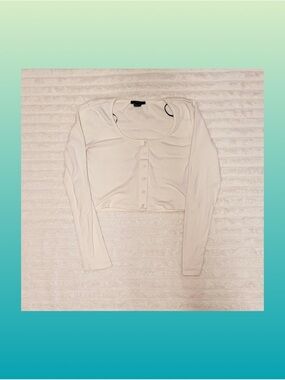 Forever 21 Cream Long-Sleeve Button Crop Top